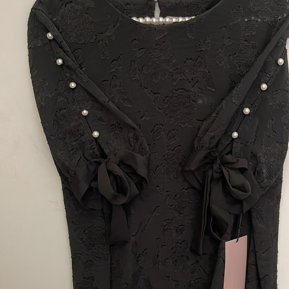 Black textured pearl detail sleeves tunic top | medium - Picture 12 of 14